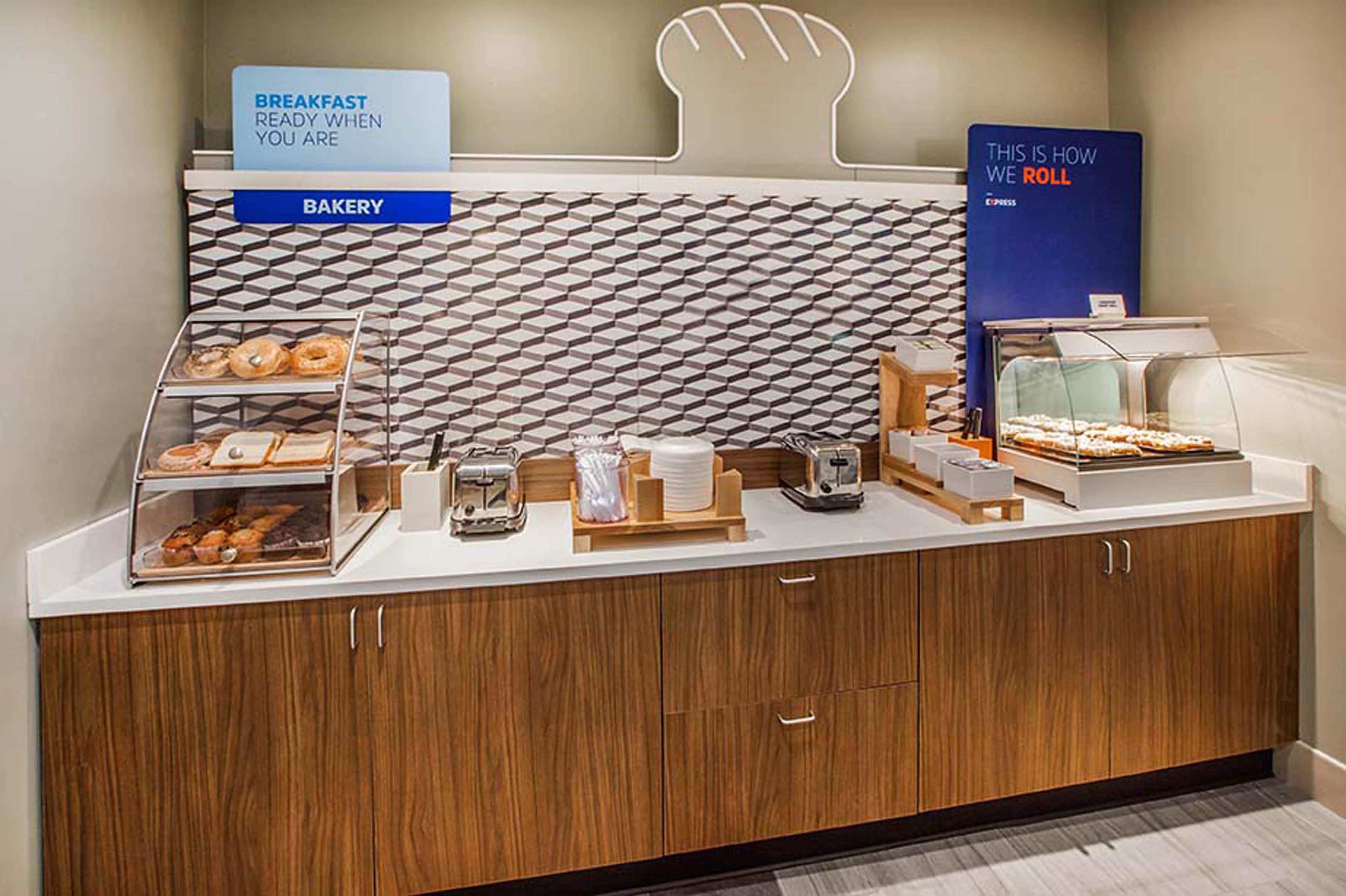 Holiday Inn Express Prince Frederick By Ihg Εξωτερικό φωτογραφία