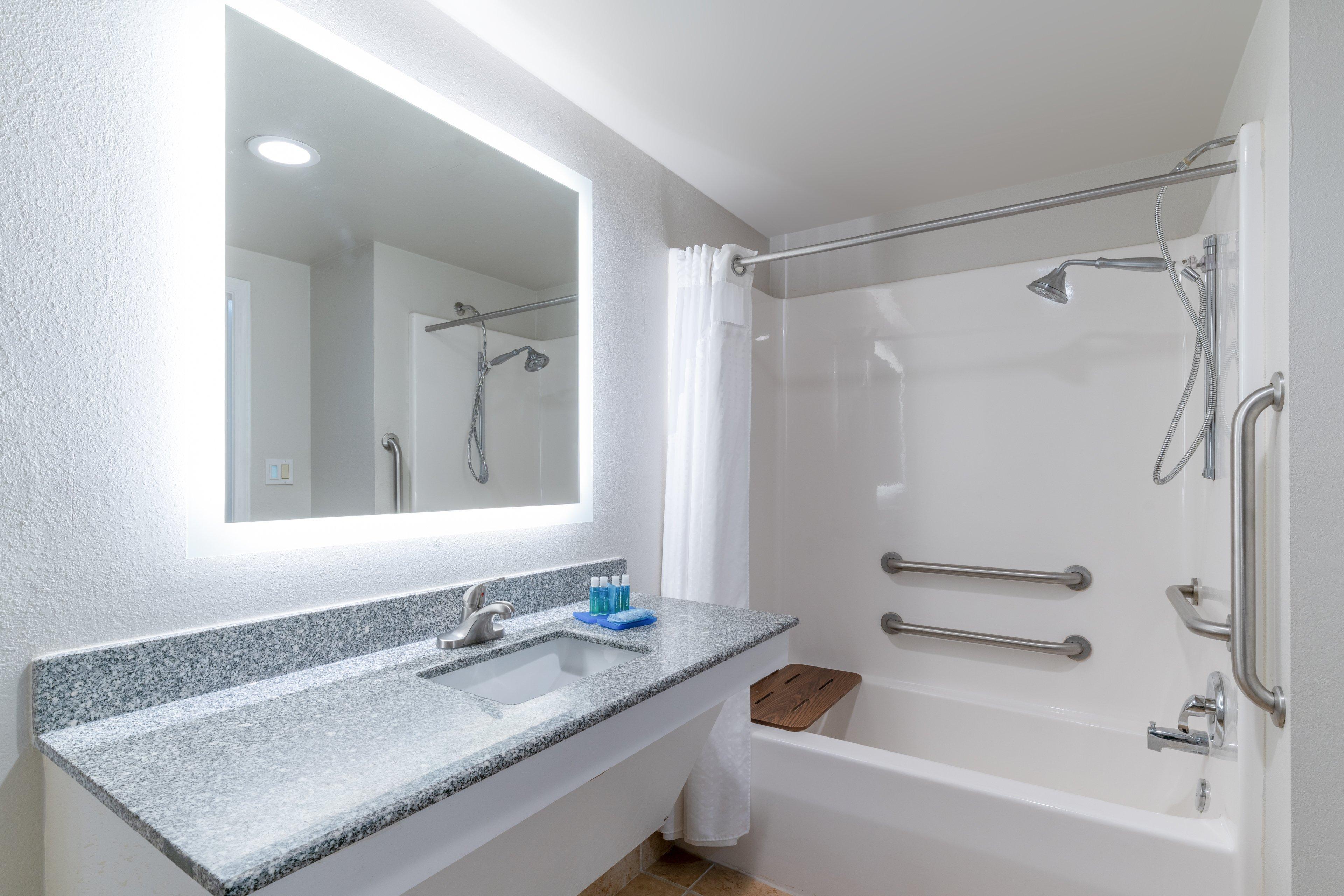 Holiday Inn Express Prince Frederick By Ihg Εξωτερικό φωτογραφία