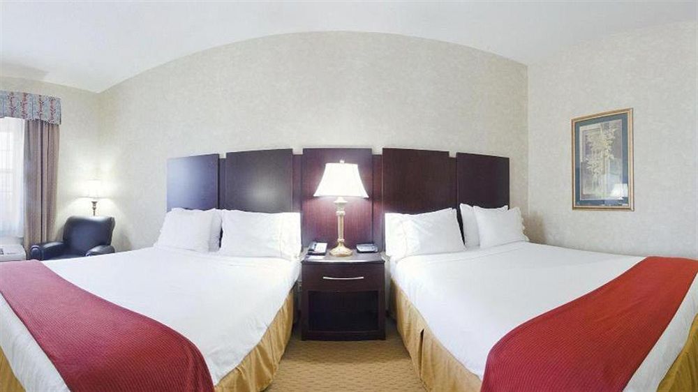 Holiday Inn Express Prince Frederick By Ihg Εξωτερικό φωτογραφία