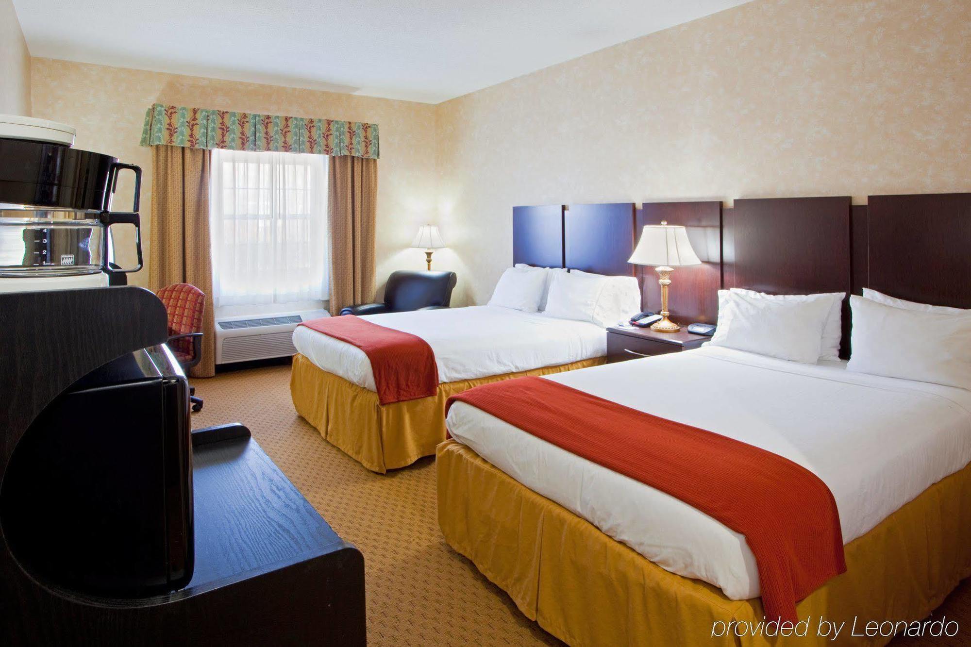 Holiday Inn Express Prince Frederick By Ihg Δωμάτιο φωτογραφία