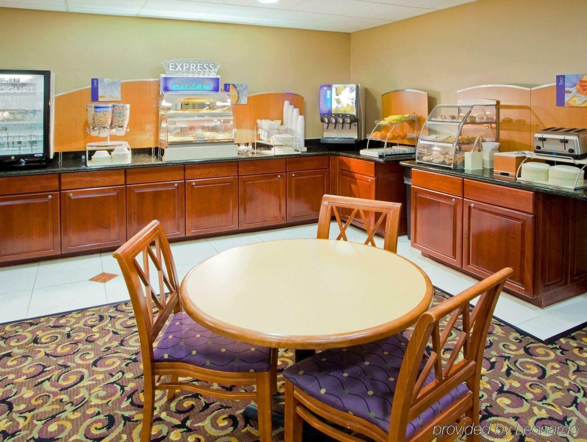 Holiday Inn Express Prince Frederick By Ihg Εξωτερικό φωτογραφία