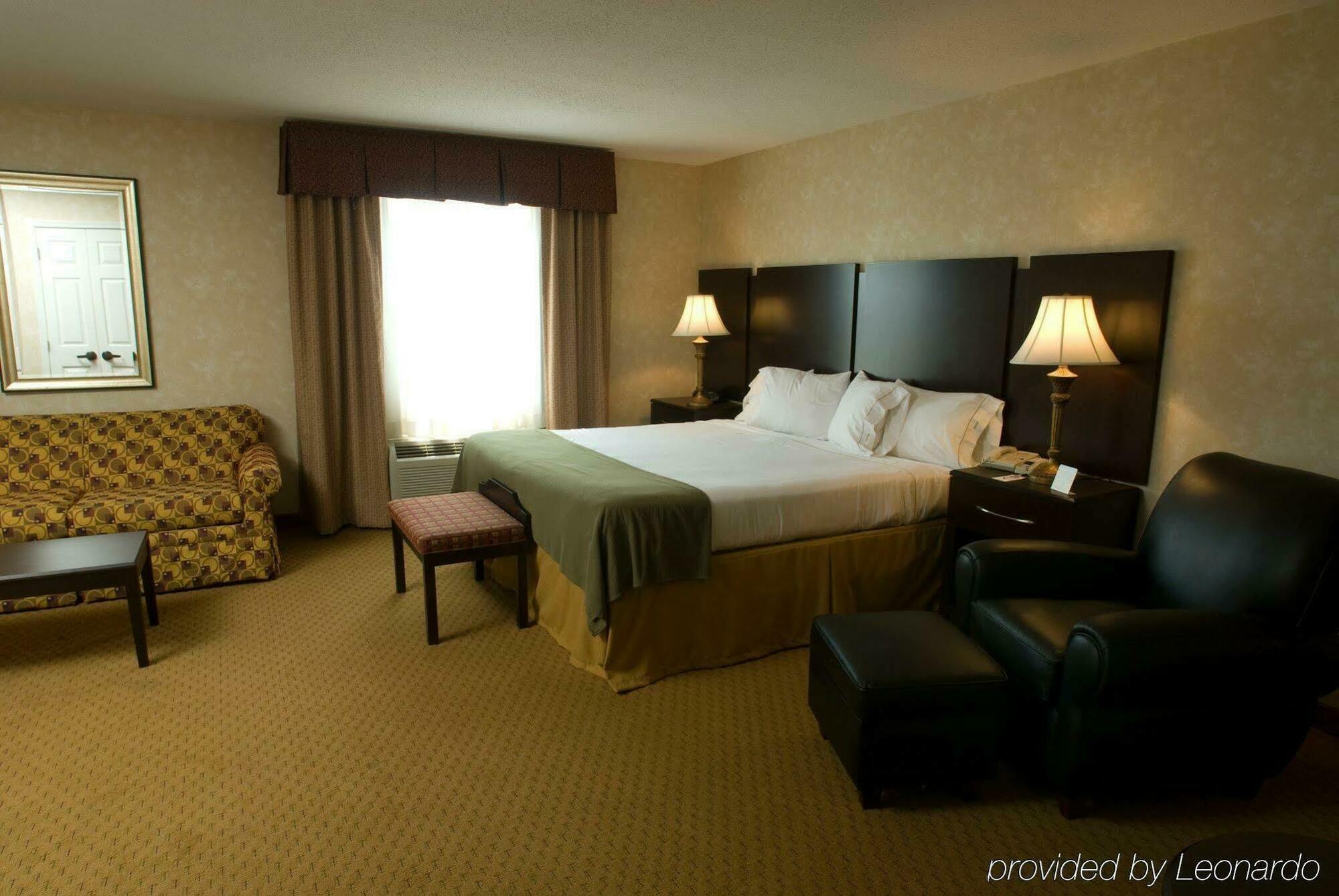Holiday Inn Express Prince Frederick By Ihg Εξωτερικό φωτογραφία